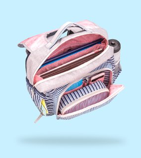 Spacious inner compartments